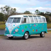 1964 Turquoise Volkswagen Kombi thumbnail