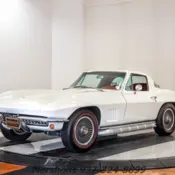1967 White Chevrolet Corvette thumbnail