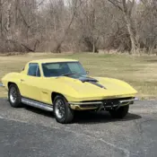 1967 Yellow Chevrolet Corvette thumbnail