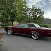 1969 Burgundy Lincoln Continental thumbnail