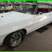 1970 White Pontiac GTO thumbnail