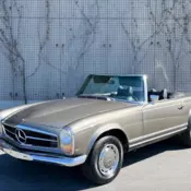 1970  Mercedes-Benz 200-Series thumbnail