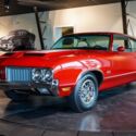 1970 Red Oldsmobile 442 thumbnail