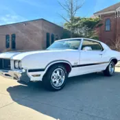 1971 White Oldsmobile Cutlass thumbnail