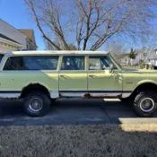 1972 Yellow GMC Suburban thumbnail