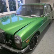 1972 Green Mercedes-Benz 250 thumbnail