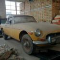 1972 Gold MG MGB thumbnail