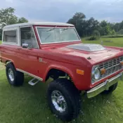 1975 Red Ford Bronco thumbnail