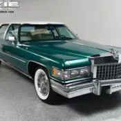 1976 Green Cadillac Fleetwood thumbnail