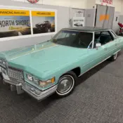 1976 DUNBARTON GREEN Cadillac SEDAN DEVILLE thumbnail