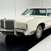 1976 Spinnaker White Chrysler New Yorker thumbnail