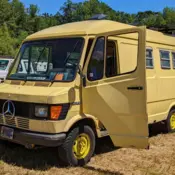 1977 Yellow Mercedes-Benz 307D T1 / TN W602 OM615 NA DIESEL 4-spd Transporter Minibus thumbnail