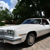 1977 White Oldsmobile Toronado thumbnail