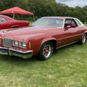 1977 Red Pontiac Grand Prix thumbnail