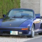 1977 Red Porsche 911 thumbnail