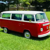 1977 Red Volkswagen Bus/Vanagon thumbnail