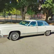 1979 White Lincoln Town Car thumbnail