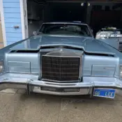 1979 Blue Lincoln Town Car thumbnail