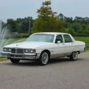 1980 Classic White Pontiac Bonneville thumbnail