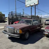 1981 Burgundy Mercedes-Benz 300CD thumbnail