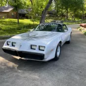 1981 White Pontiac Trans Am thumbnail