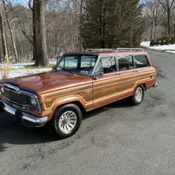 1982 Brown Jeep Wagoneer thumbnail