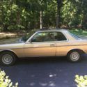 1982 Gold Mercedes-Benz 300-Series thumbnail