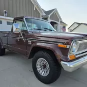 1983 Brown Jeep J10 thumbnail