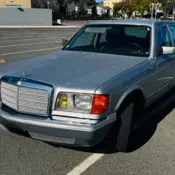 1983 Silver Mercedes-Benz 300-Series thumbnail