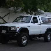 1983 White Toyota SR5 4x4 Pickup 5Speed thumbnail