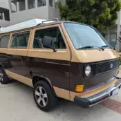 1983 Brown Volkswagen Bus/Vanagon thumbnail
