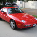 1984 Guards Red Porsche 928 thumbnail