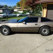 1984 2 Tone Bronze Chevrolet Corvette thumbnail