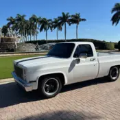 1984 White GMC 1/2 Ton Pickup thumbnail