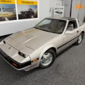 1984 Gray Nissan 300ZX thumbnail