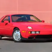 1984 Red Porsche 928 thumbnail