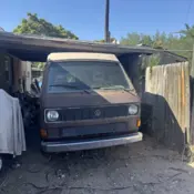 1984 Brown Volkswagen Bus/Vanagon thumbnail