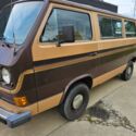 1984 Brown Volkswagen Bus/Vanagon thumbnail