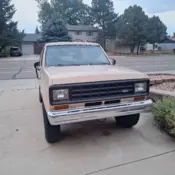 1985 Tan Ford Bronco II thumbnail