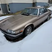 1985 Gold Jaguar XJS thumbnail