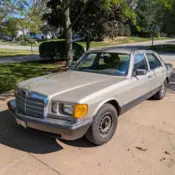 1985 Multicolor Mercedes-Benz 300-Series thumbnail