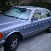 1985 Blue Mercedes-Benz 380SE thumbnail