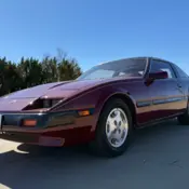 1985 Burgundy Nissan 300ZX thumbnail
