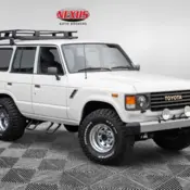 1985 White Toyota Land Cruiser thumbnail