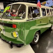 1985 Green Volkswagen Type 2 thumbnail