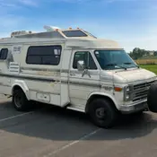 1986 White Chevrolet G30 thumbnail