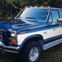 1986 Blue Ford F-250 thumbnail