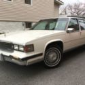 1986 White Cadillac DeVille thumbnail