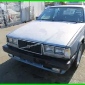 1986 Blue Volvo 740 thumbnail
