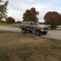 1987 Gold Jeep Wagoneer thumbnail